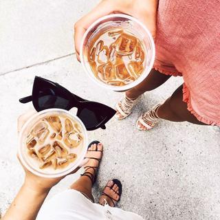 Janni Deler feet photo 7