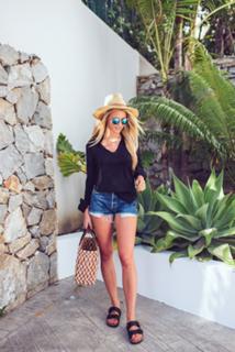 Janni Deler feet photo 17