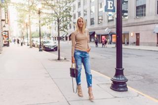 Janni Deler feet photo 14