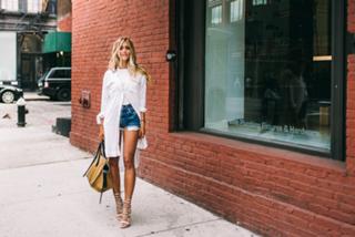 Janni Deler feet photo 10