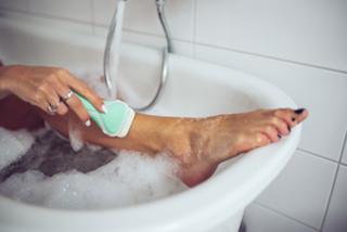 Janni Deler feet photo 15