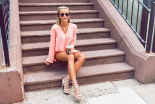 Janni Deler feet photo 4