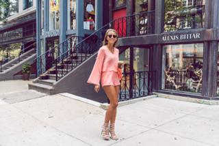 Janni Deler feet photo 3