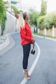 Janni Deler feet photo 10