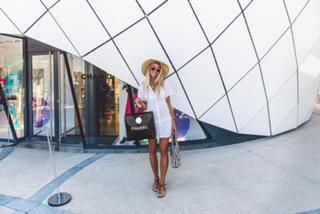 Janni Deler feet photo 1