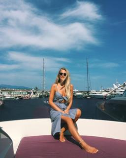 Janni Deler feet photo 14