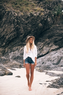 Janni Deler feet photo 5