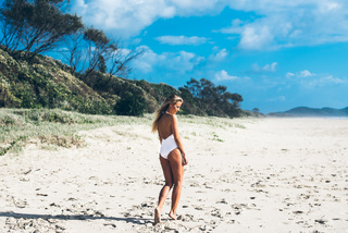 Janni Deler feet photo 19