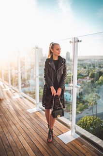 Janni Deler feet photo 1