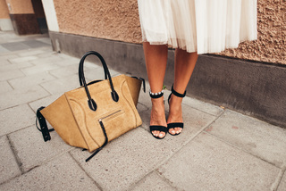 Janni Deler feet photo 1