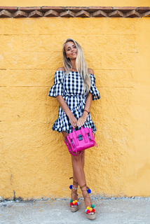 Janni Deler feet photo 5