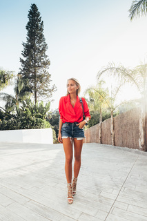 Janni Deler feet photo 5