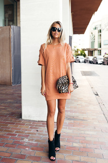 Janni Deler feet photo 14