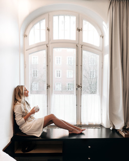 Janni Deler feet photo 7