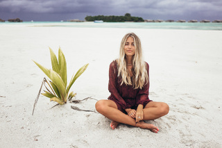 Janni Deler feet photo 11