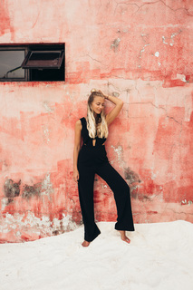 Janni Deler feet photo 4