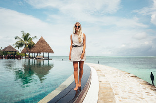 Janni Deler feet photo 3