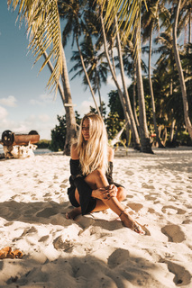 Janni Deler feet photo 11