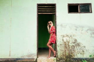 Janni Deler feet photo 8