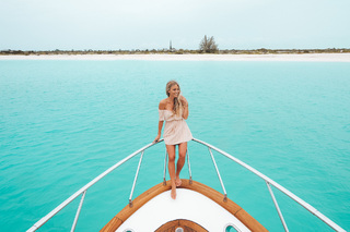 Janni Deler feet photo 3