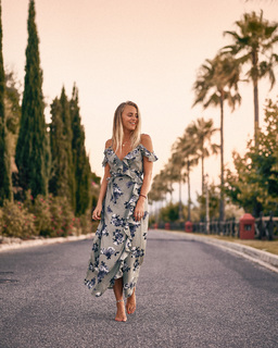 Janni Deler feet photo 9