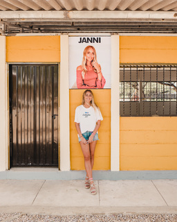Janni Deler feet photo 9