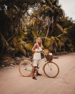 Janni Deler feet photo 18