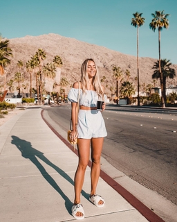 Janni Deler feet photo 11