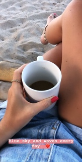 Janni Deler feet photo 12