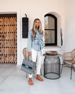 Janni Deler feet photo 20