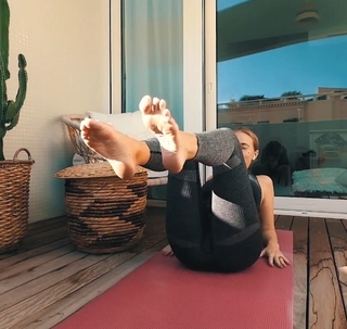 Janni Deler feet photo 6