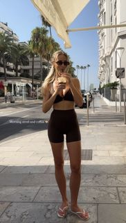 Janni Deler feet photo 6