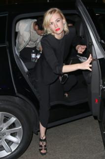 January Jones feet photo thumbnail