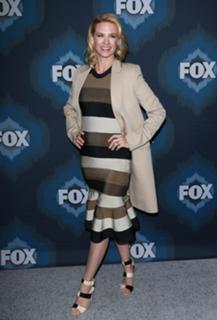 January Jones feet photo thumbnail