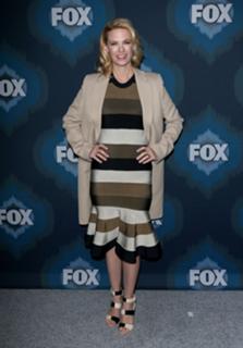 January Jones feet photo thumbnail