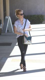 January Jones feet photo thumbnail