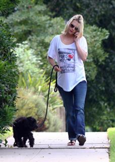 January Jones feet photo thumbnail