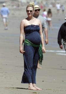 January Jones feet photo thumbnail