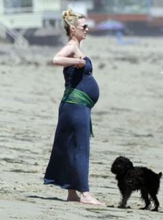 January Jones feet photo thumbnail