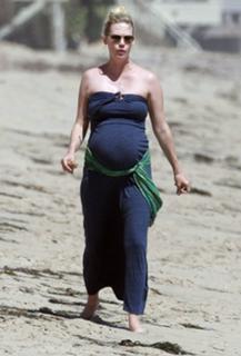January Jones feet photo thumbnail