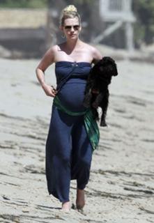January Jones feet photo thumbnail