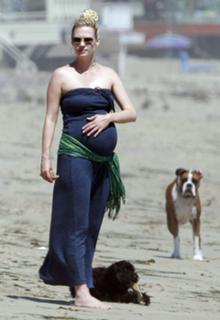 January Jones feet photo thumbnail