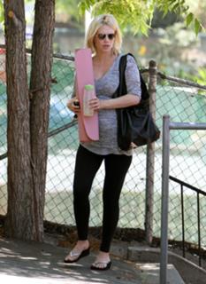 January Jones feet photo thumbnail