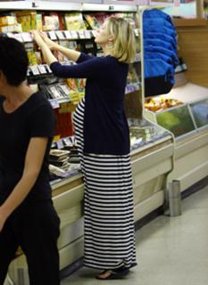 January Jones feet photo thumbnail