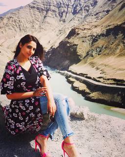 Japji Khaira feet photo 8