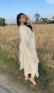 Japji Khaira feet photo 3