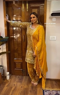 Japji Khaira feet photo 3