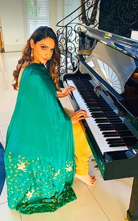 Japji Khaira feet photo 18