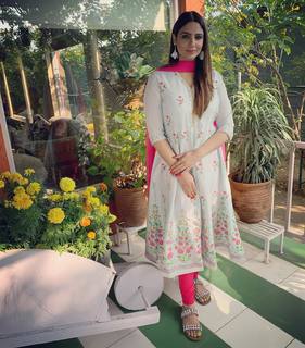 Japji Khaira feet photo 19