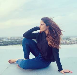 Japji Khaira feet photo 9